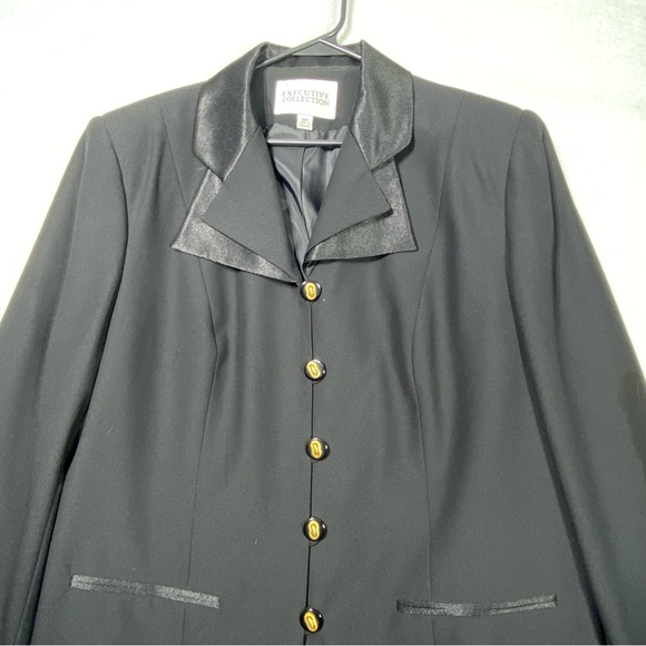 VTG Executive Collection Black Blazer Women's 18W Gold Tone Button Satin Collar - Picture 2 of 15